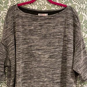 JustFab Grey 3/4 Sleeve Sweater